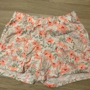 Briggs New York Floral Women's Shorts - Coral and Cream